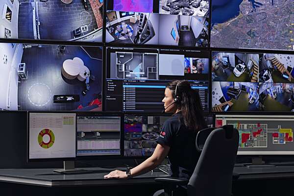 Securitas SOC operator monitoring customer site camera and alarms in the Security Operations Centre